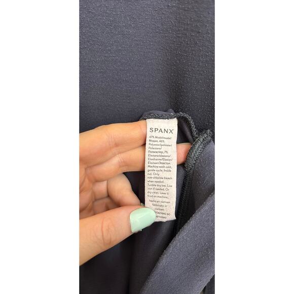 SPANX Sweatshirt Womens Large Charcoal Gray AirEssentials Crewneck Cropped - Picture 5 of 5